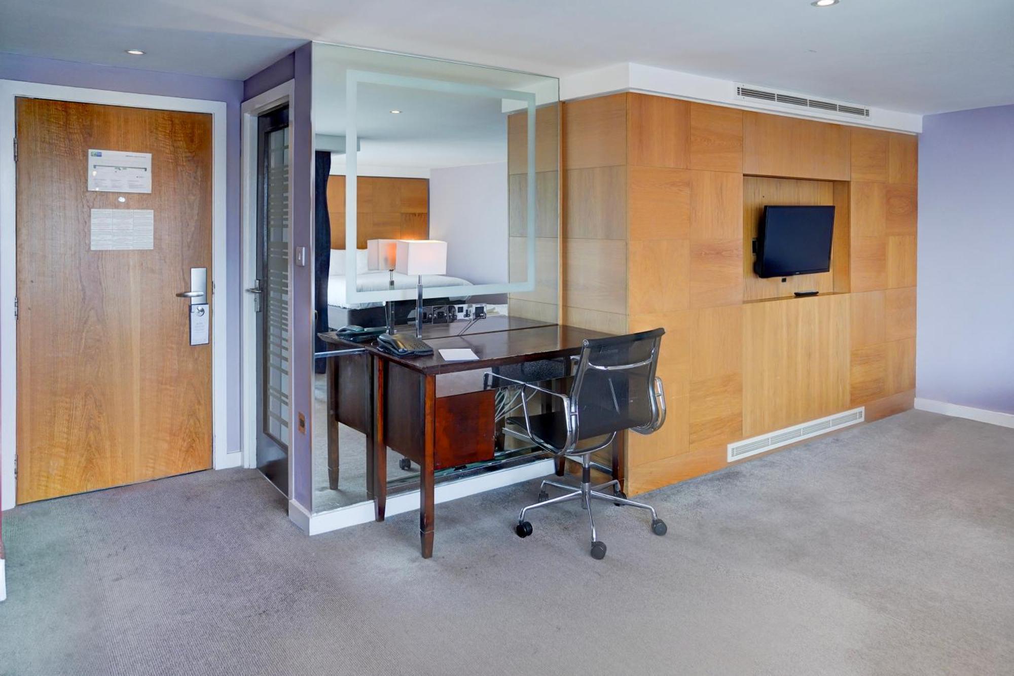 Belvilla Crewe City Centre Hotel Lifestyle ภายนอก รูปภาพ