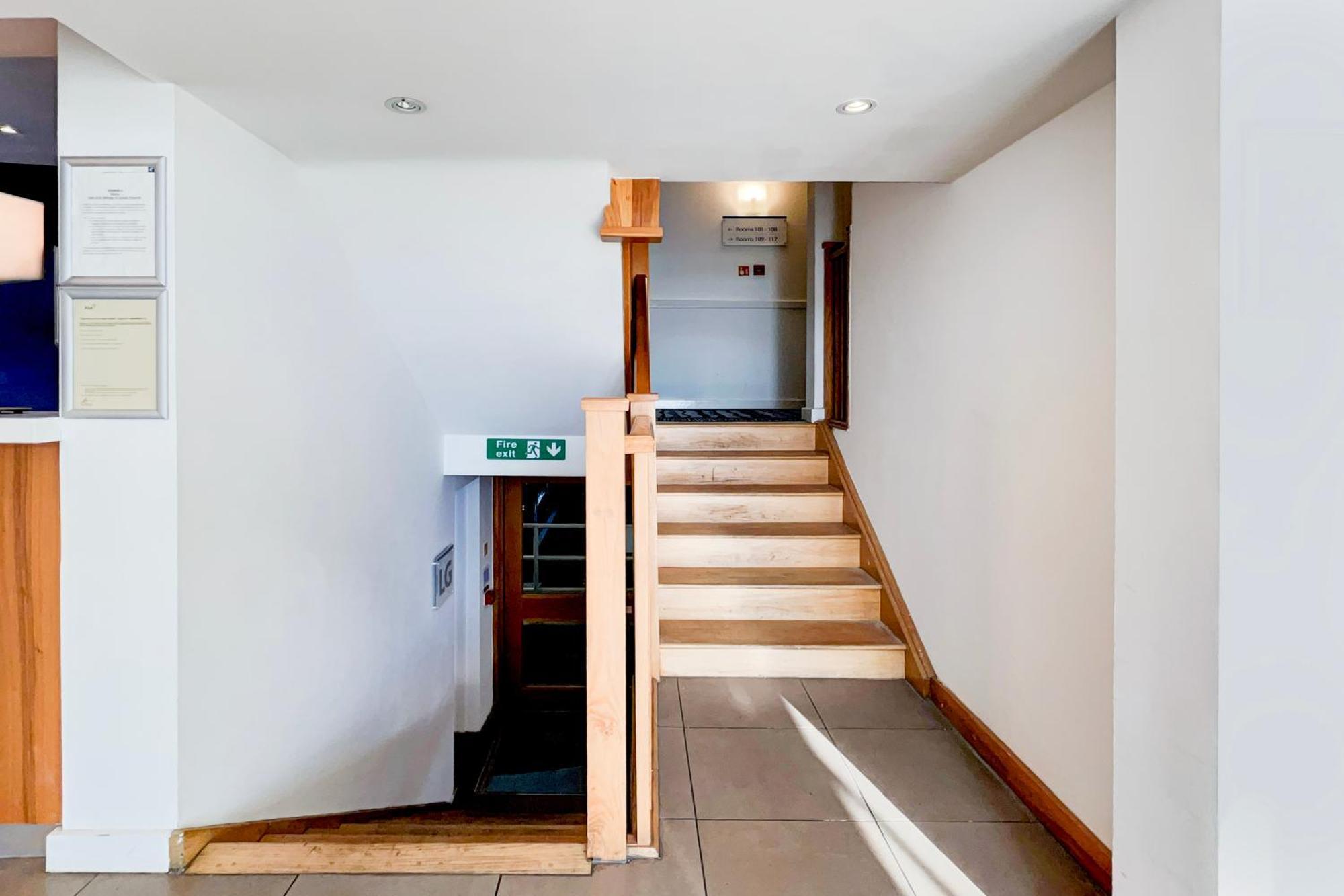 Belvilla Crewe City Centre Hotel Lifestyle ภายนอก รูปภาพ