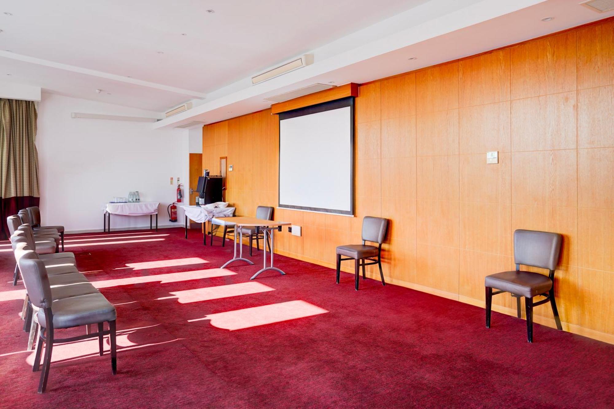 Belvilla Crewe City Centre Hotel Lifestyle ภายนอก รูปภาพ